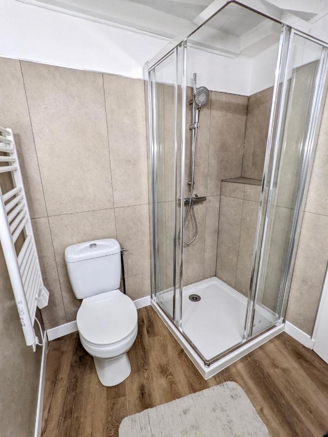 Joli Appartement De Charme Renove En Centre Ville Aubenas Eksteriør bilde